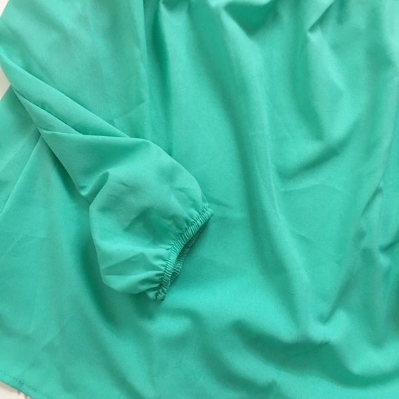 Off shoulder long sleeve blouse - Picture 5 of 6